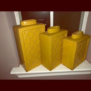 Set of 3 decor canisters